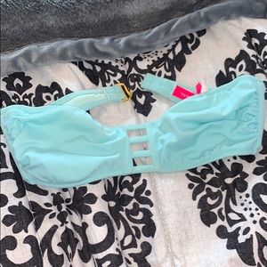 Victoria’s Secret bikini top